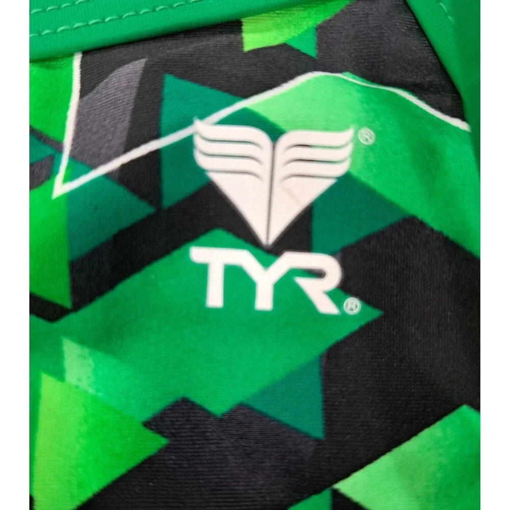 TYR Labrynth DiamondFit One Piece Swimsuit Keyhole Racerback Green Size 24 (7/8)